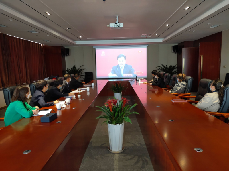 省物產(chǎn)集團(tuán)組織干部職工收看“中國這十年·青海”主題新聞發(fā)布會(huì)