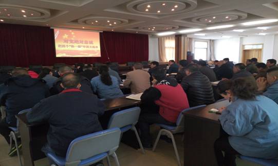 堅定信念 對黨忠誠，融會貫通 學以致用