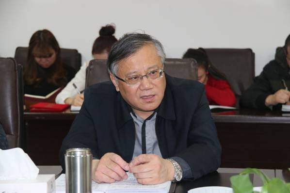 增強(qiáng)使命感和責(zé)任感，積極作為，為實(shí)現(xiàn)“十三五”良好開局而努力奮斗