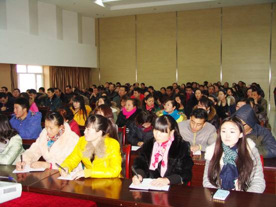 內(nèi)強(qiáng)個(gè)人素質(zhì)，外塑企業(yè)形象