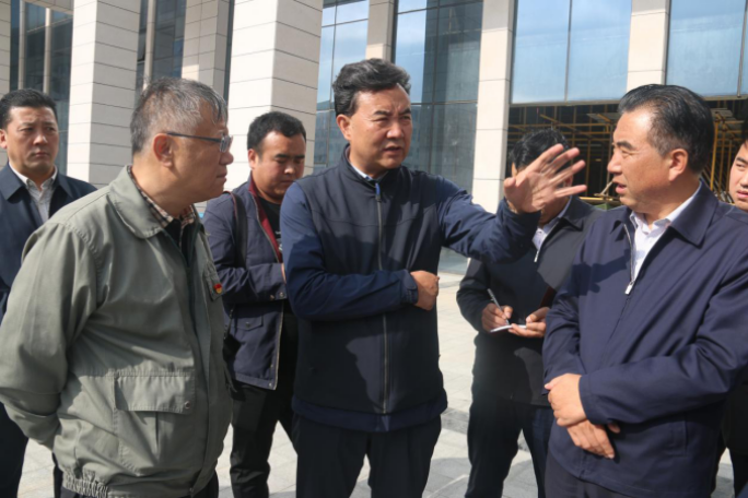 省人大常委會副主任、海東市委書記鳥成云專題調(diào)研曹家堡保稅物流園