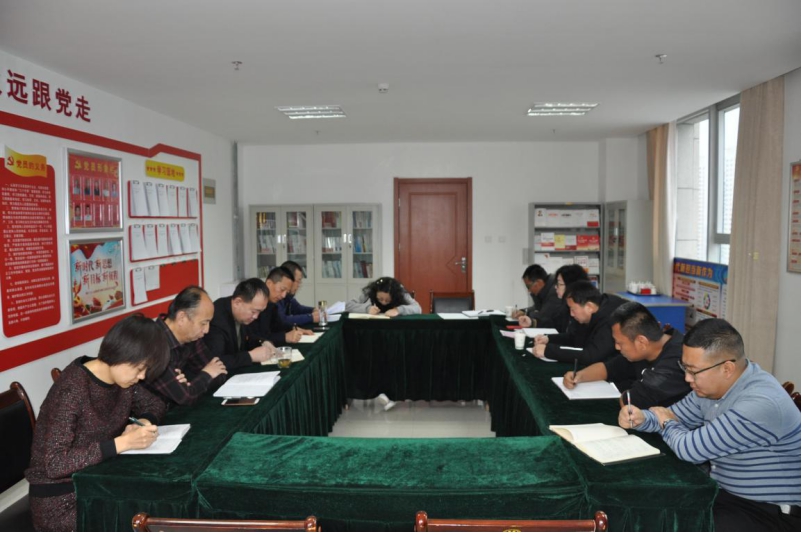 銘記“生命線”、分清“是非線” 修筑“防腐線”、不踩“高壓線”